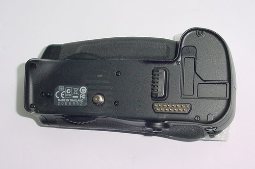 Nikon d10 multi - mb-d10,